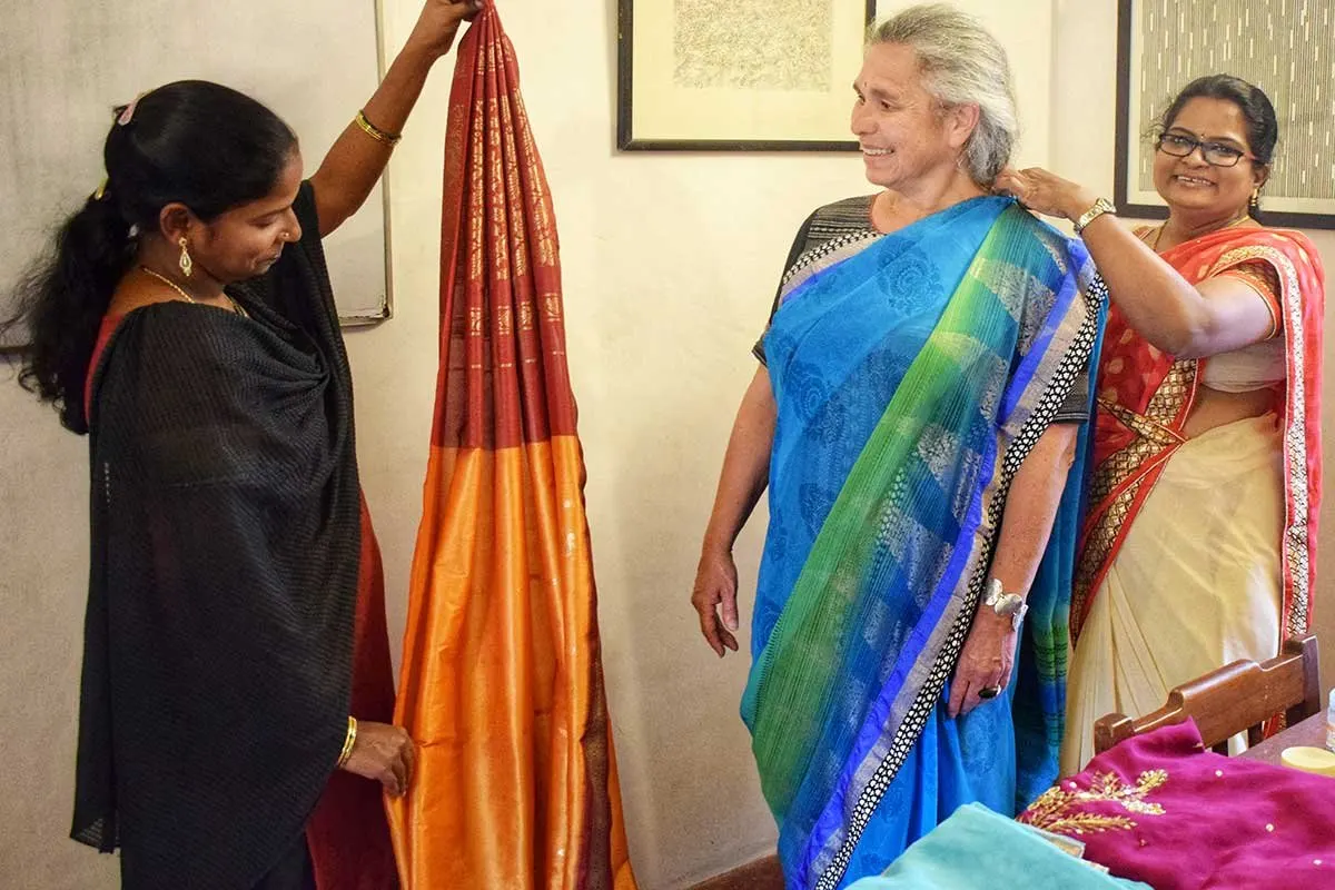 Saree wearing workshop at Sita Cultural Center, Pondicherry (photo 1)