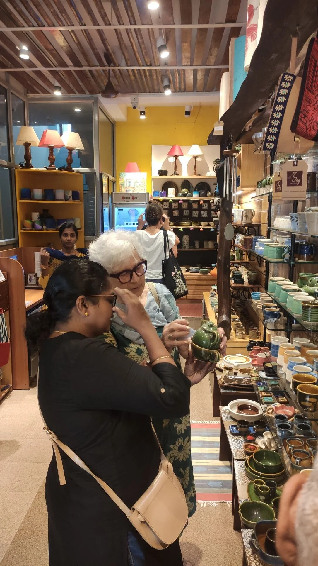Lakshmi de Sita cultural center vous donnera pleins de conseils pour votre virée shopping à Pondichéry